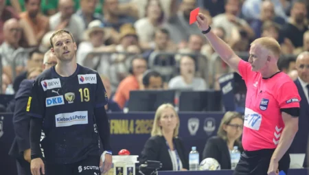 EHF Champions League: Füchse Berlin – Nantes: Mathias Gidsel sieht Rot